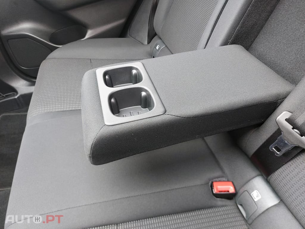 Nissan Qashqai 1.3 DIG-T N-Connecta LED+SKY