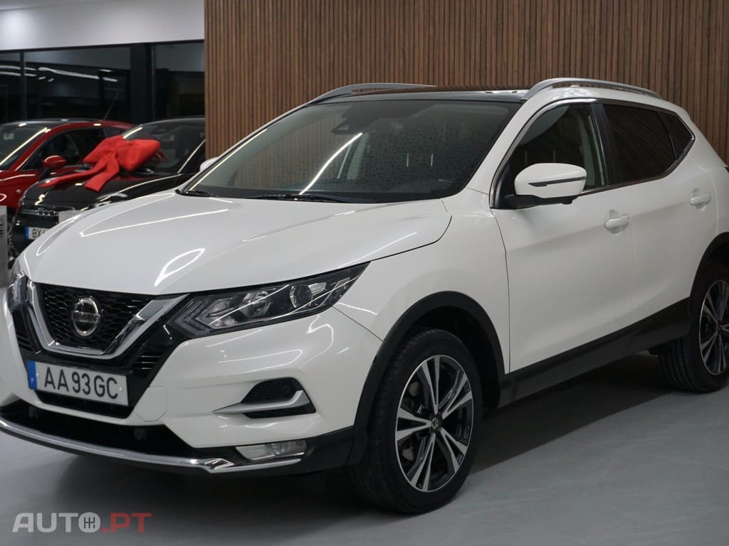 Nissan Qashqai 1.5 dCi N-Connecta J18
