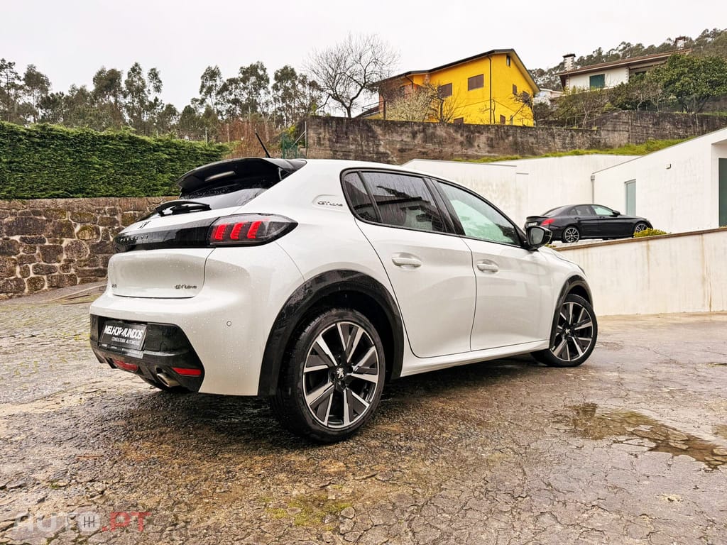 Peugeot 208 1.2 PureTech GT Line