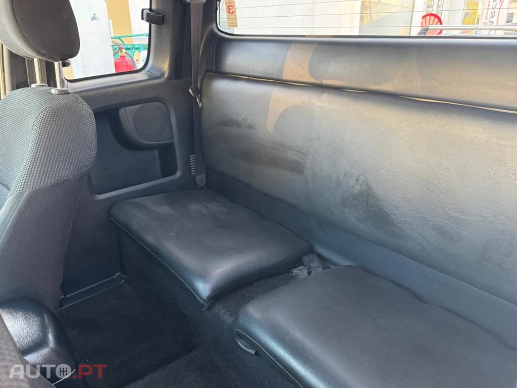 Toyota Hilux 2.5 D-4D 4WD CD AC — fotografia 9