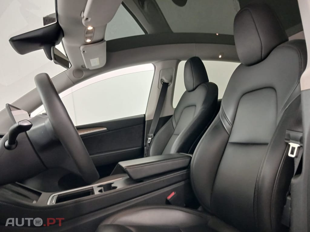 Tesla Model Y Long Range Dual Motor AWD