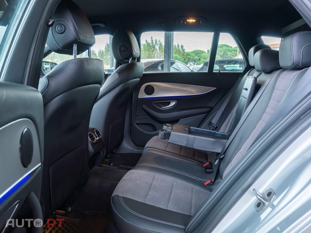 Mercedes-Benz E 300 de Avantgarde