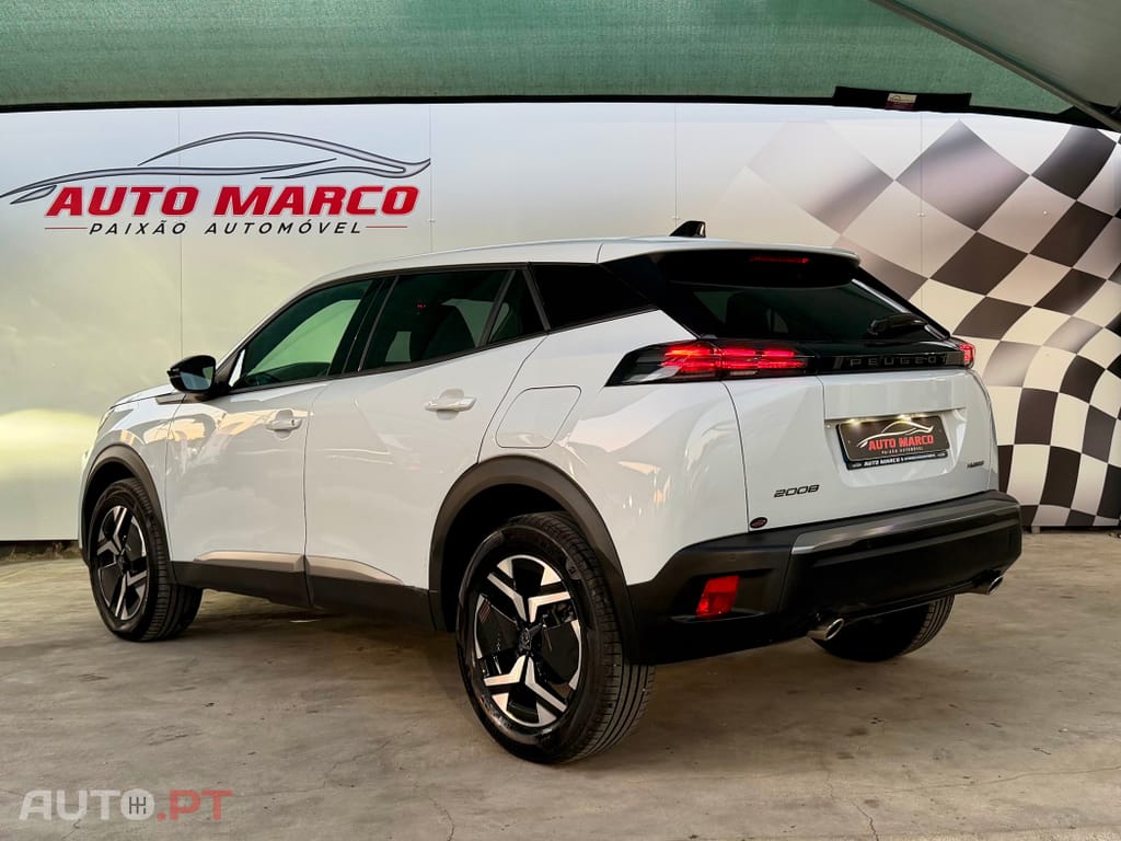 Peugeot 2008 1.2 Hybrid Allure e-DCS6