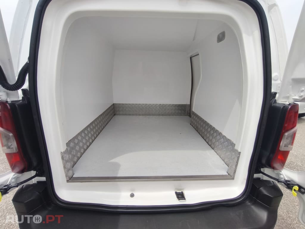 Peugeot Partner 1.6 BlueHDi L1 Premium 3L