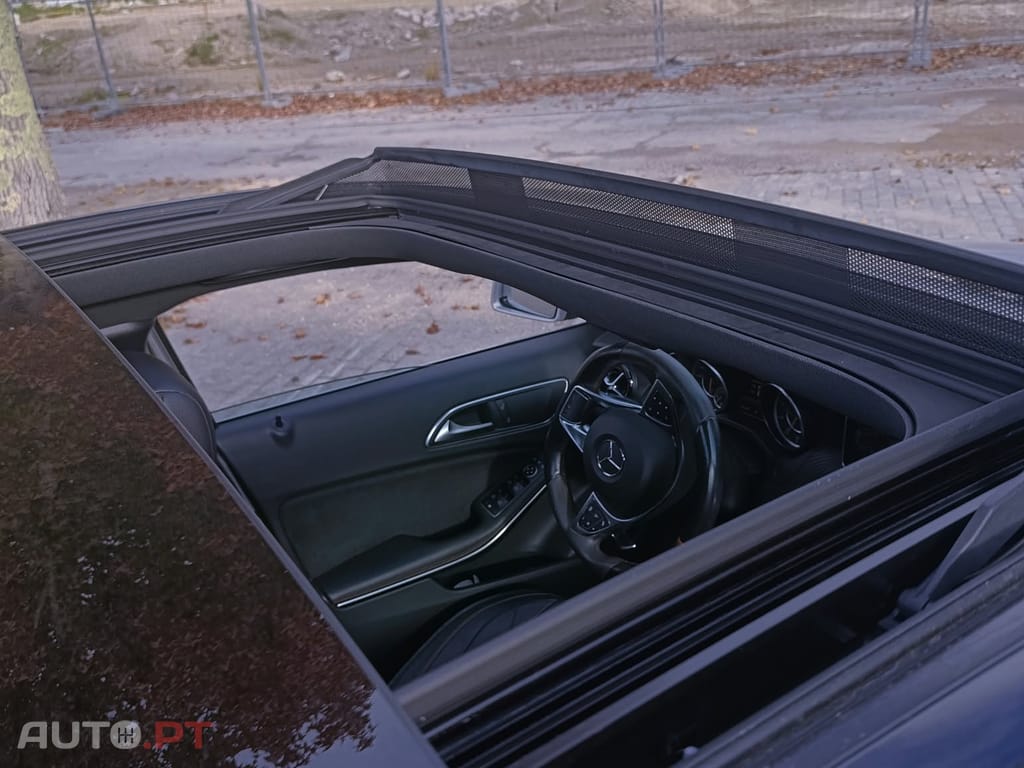 Mercedes-Benz A 45 AMG 381 cv
