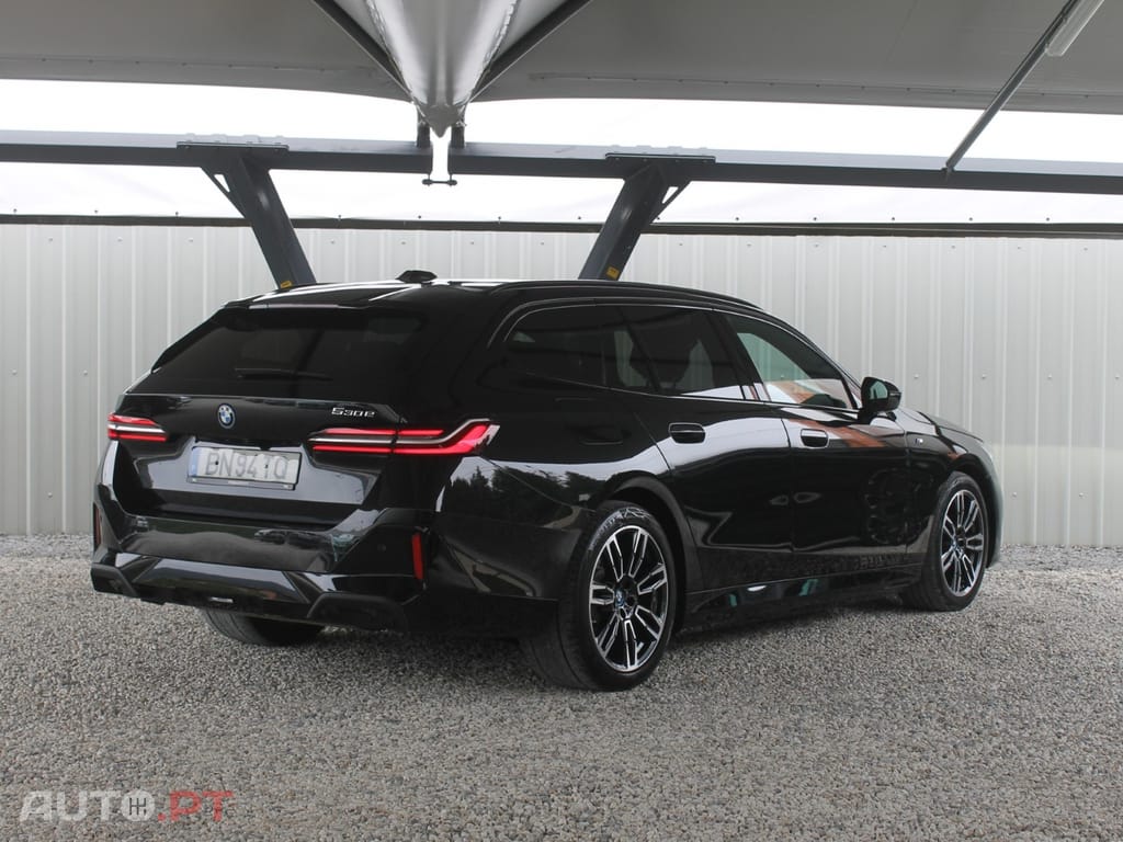 BMW 530 e Pack Desportivo M