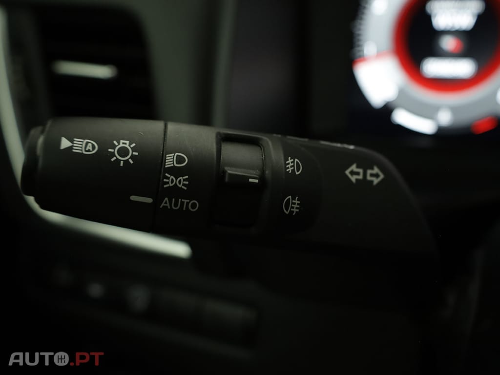 Nissan Qashqai Qashqai 1.3 DIG-T N-Connecta LED Xtronic
