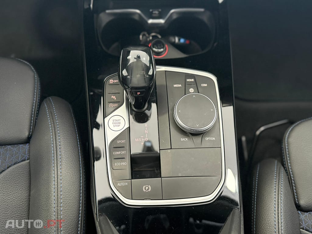 BMW 118 i Pack Desportivo M Auto