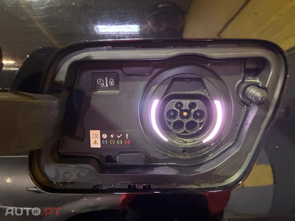 Peugeot 3008 1.6 Hybrid Allure Pack e-EAT8