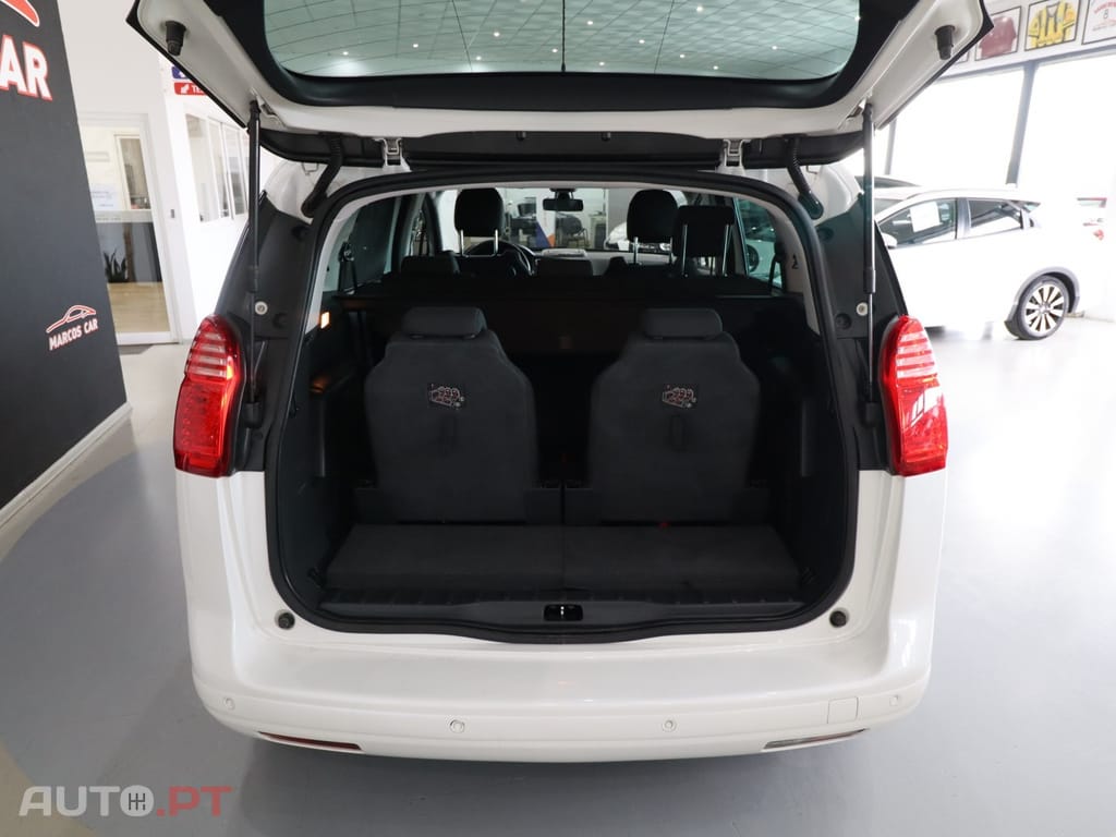 Peugeot 5008 1.6 E-HDi 7L SE Style 2-Tronic