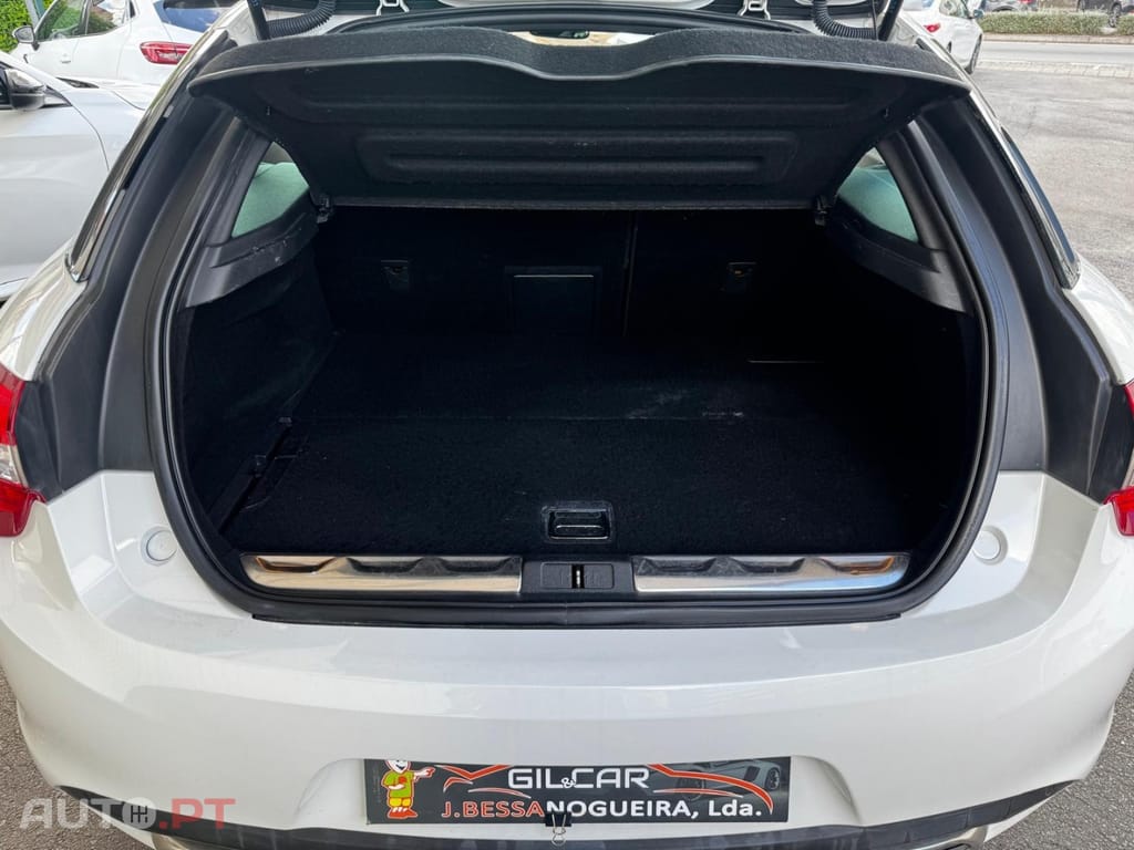 Citroen DS5 2.0 HDi Hybrid4 So Chic CMP6