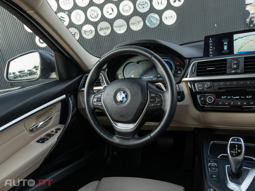 BMW 320 d ED Line Luxury Auto