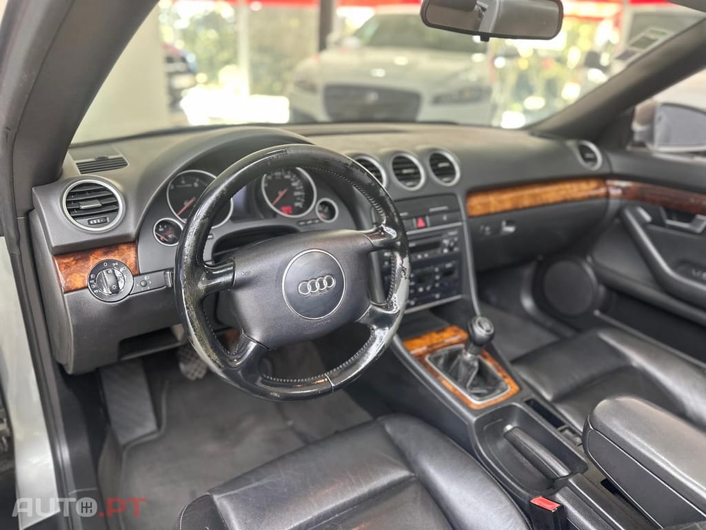 Audi A4 Cabrio 2.4 Exclusive