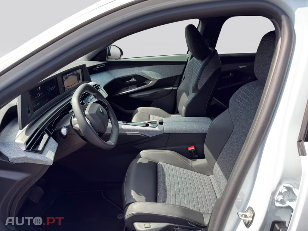 Peugeot E-5008 I.V.A DEDUTIVEL Allure