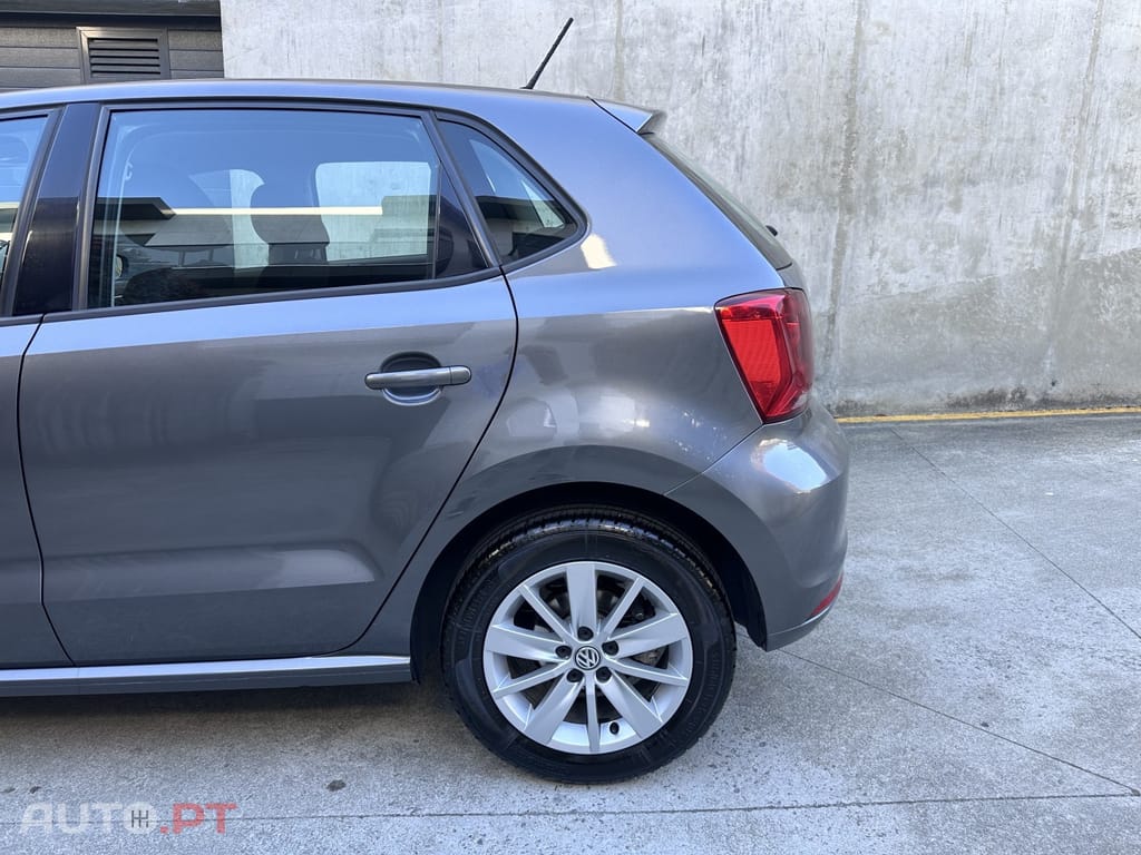 Volkswagen Polo 1.2 TSi Confortline Nav