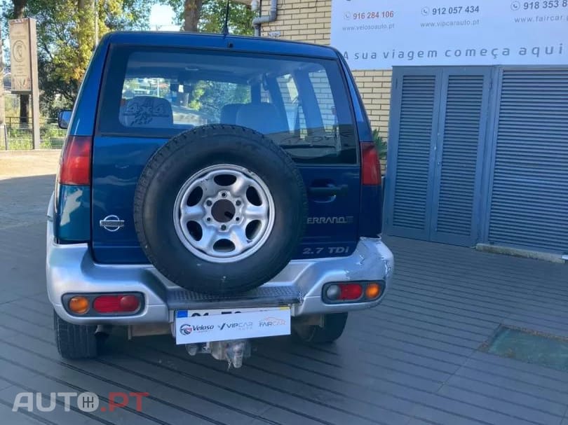 Nissan Terrano II 2.7 TDI SE 7 lugares