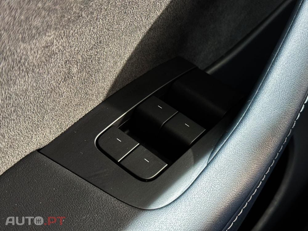 Tesla Model Y Long Range Dual Motor AWD