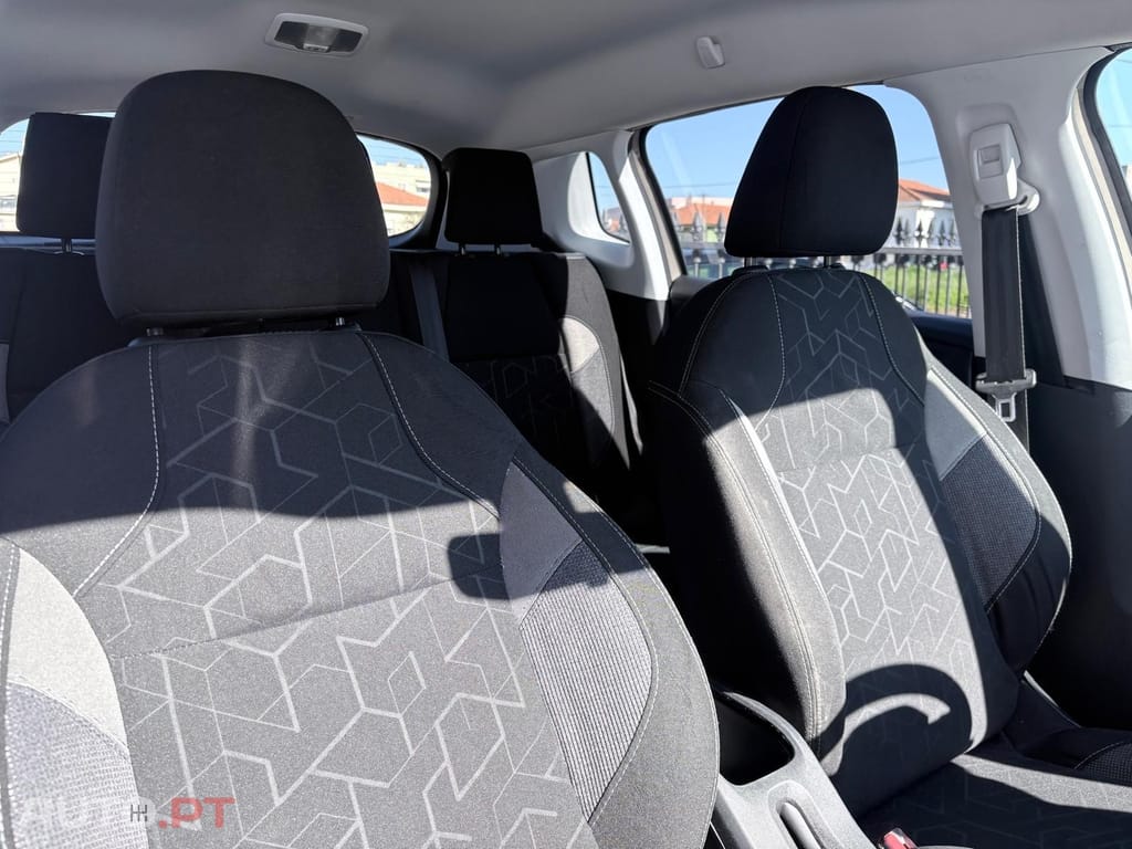 Peugeot 2008 1.2 PureTech Style