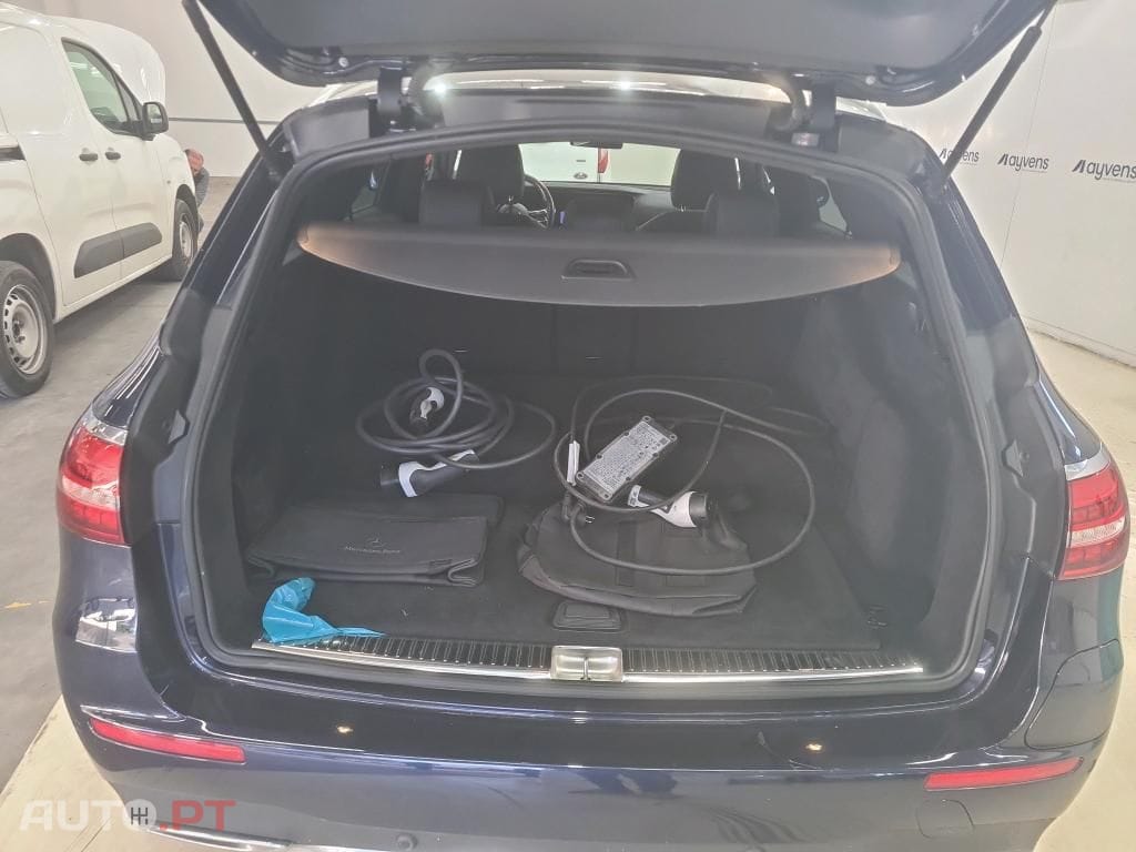 Mercedes-Benz E 300 de Avantgarde