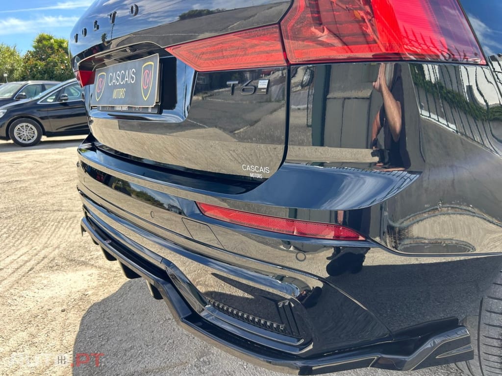 Volvo XC60 2.0 T6 PHEV Black Edition AWD
