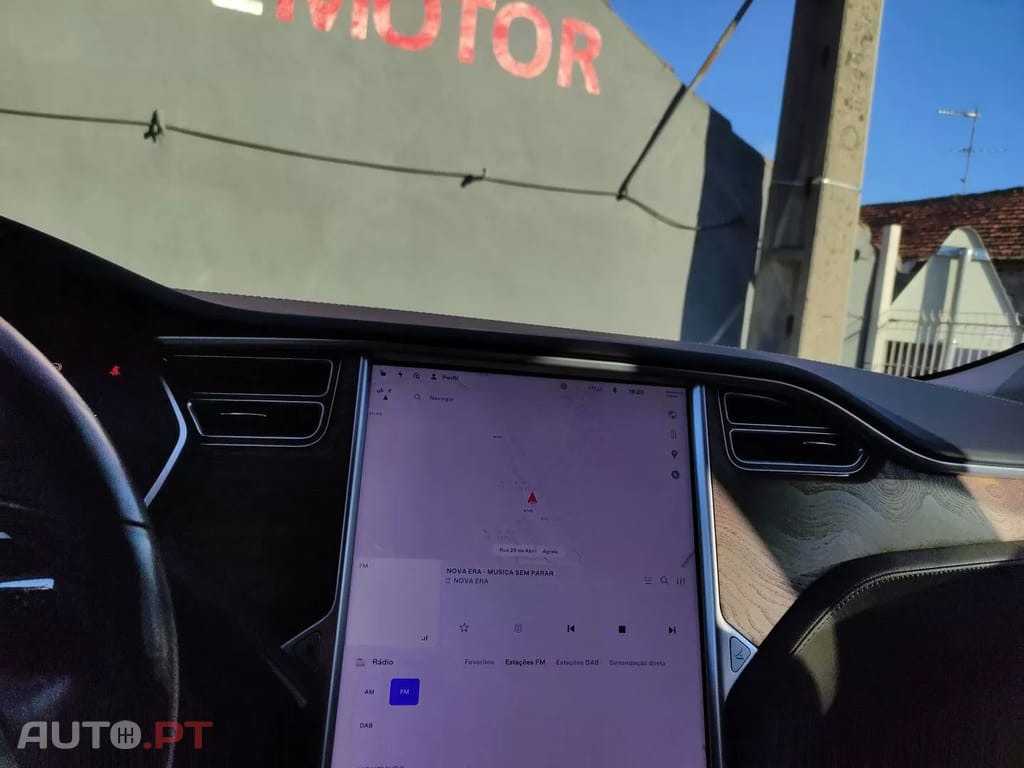 Tesla Model S 75D