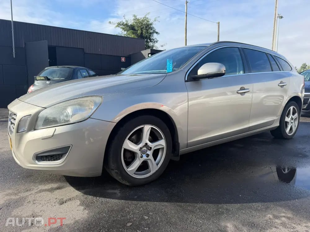 Volvo V60 1.6 D2 Momentum Eco