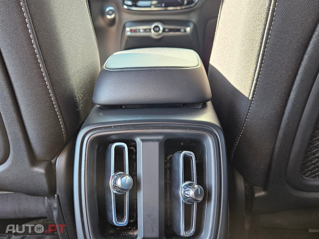 Volvo XC40 T2, 1.5, 129cv, CORE