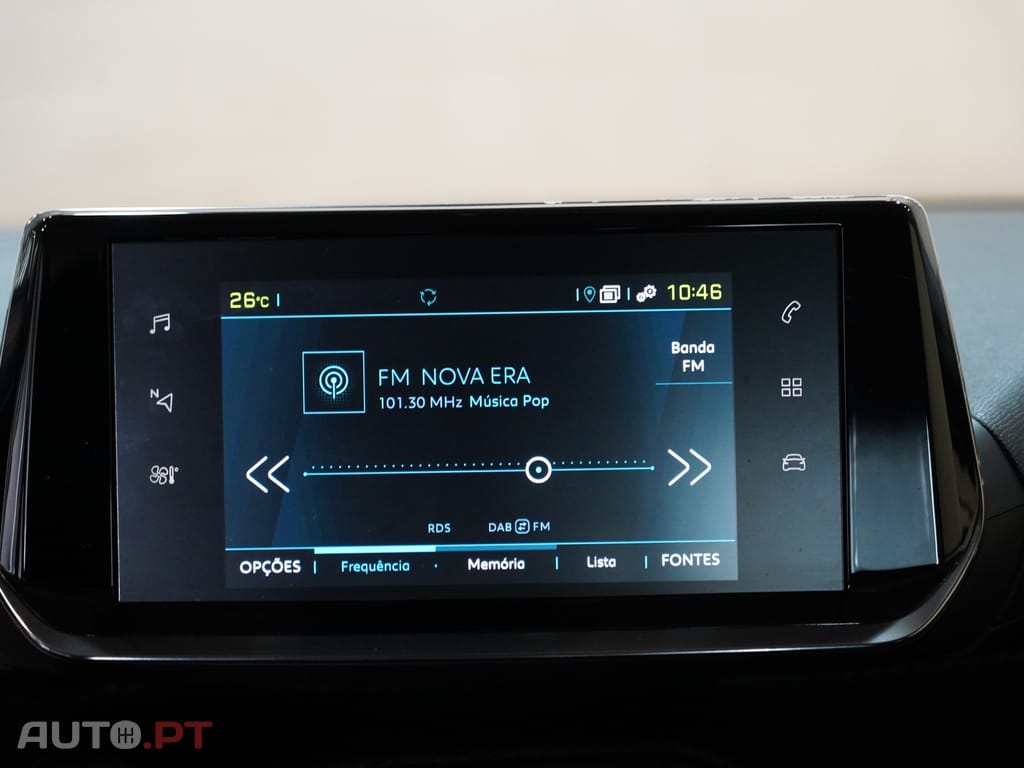 Peugeot E-2008 50 kWh Active