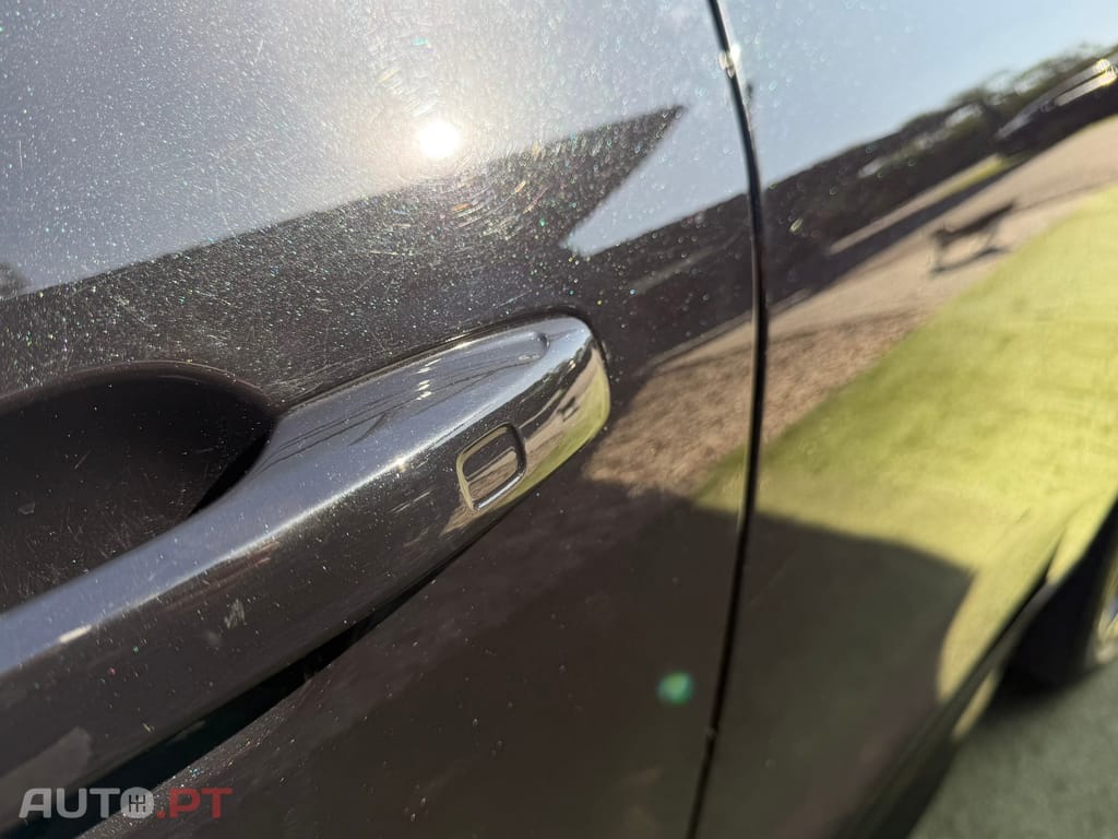 Volvo XC 60 2.0 T6 PHEV Black Edition AWD — fotografia 9