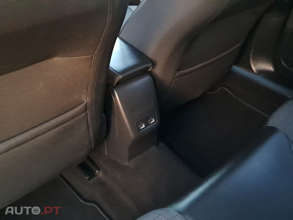 Peugeot 2008 1.2 PureTech Allure Pack