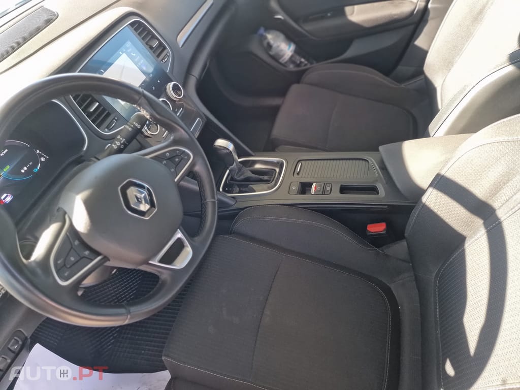 Renault Mégane E-Tech E tech hybrid
