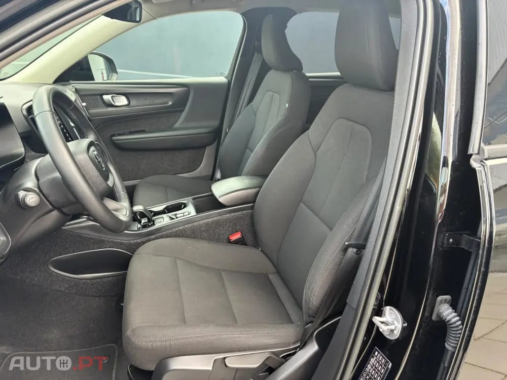 Volvo XC40 1.5 T2 Momentum Plus Geartronic