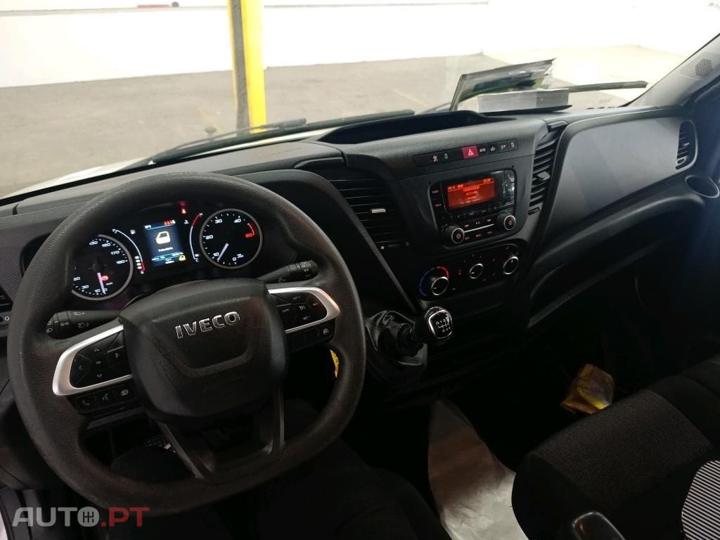 Iveco Daily Chassis Cabina 3.0 35C16H 3750 CD