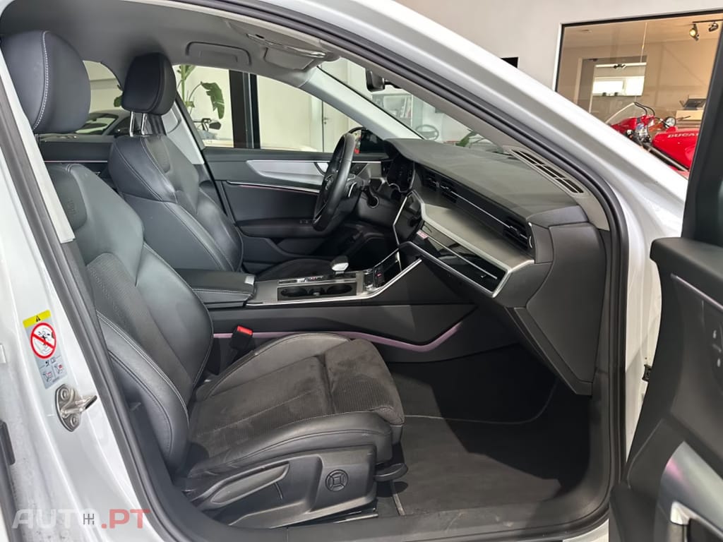 Audi A6 Avant 55 TFSIe quattro Sport