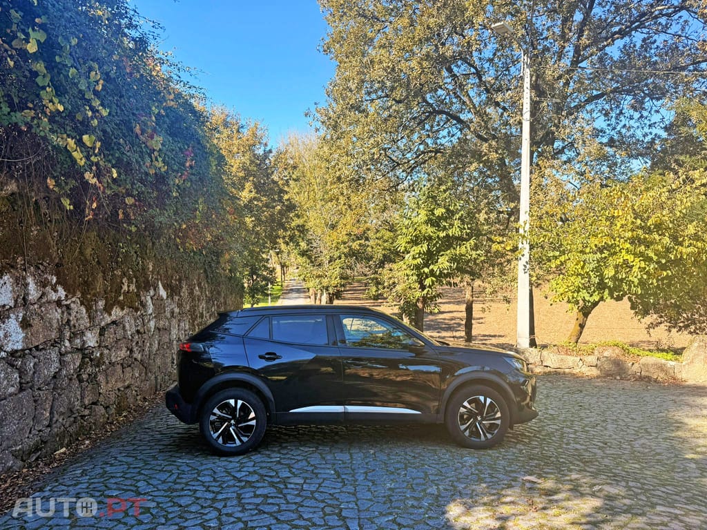 Peugeot 2008 1.5 BlueHDi Allure EAT8