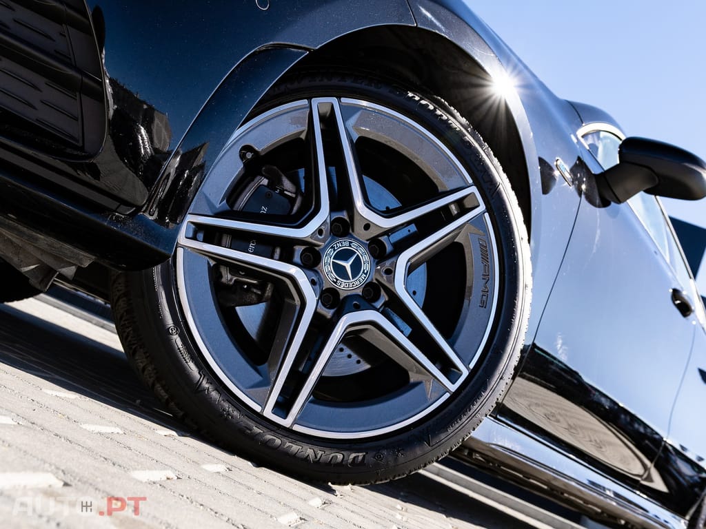 Mercedes-Benz CLA 250 e 8G-DCT AMG Line Advanced Plus — fotografia 5