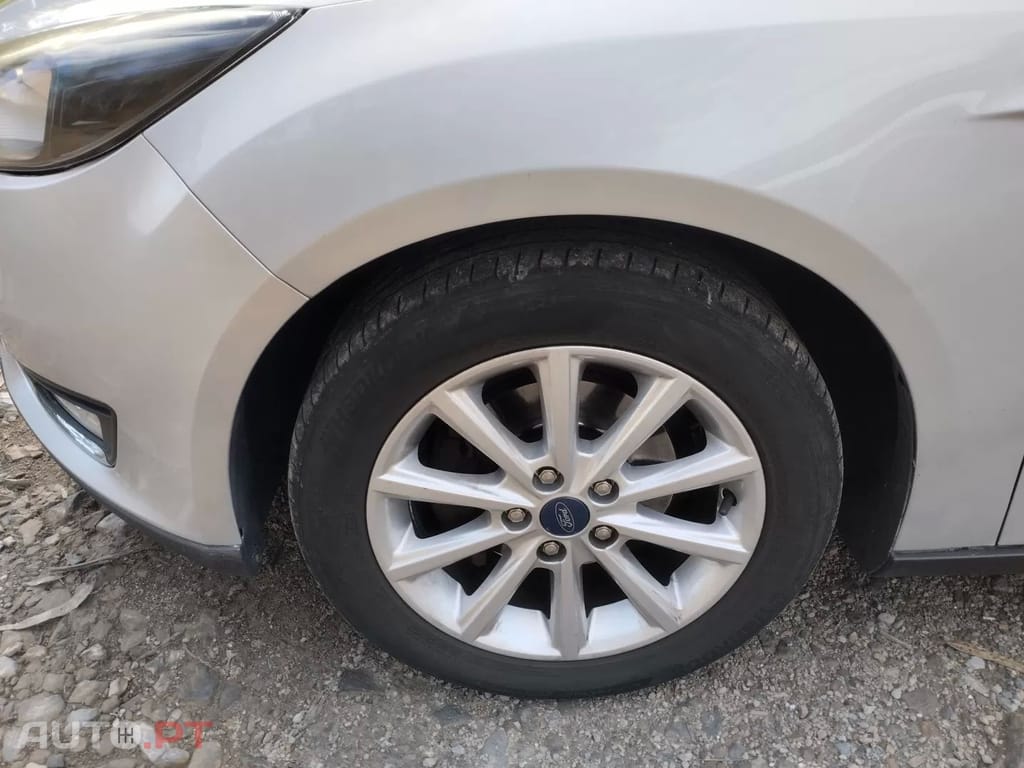 Ford Focus 1.0 EcoBoost Titanium