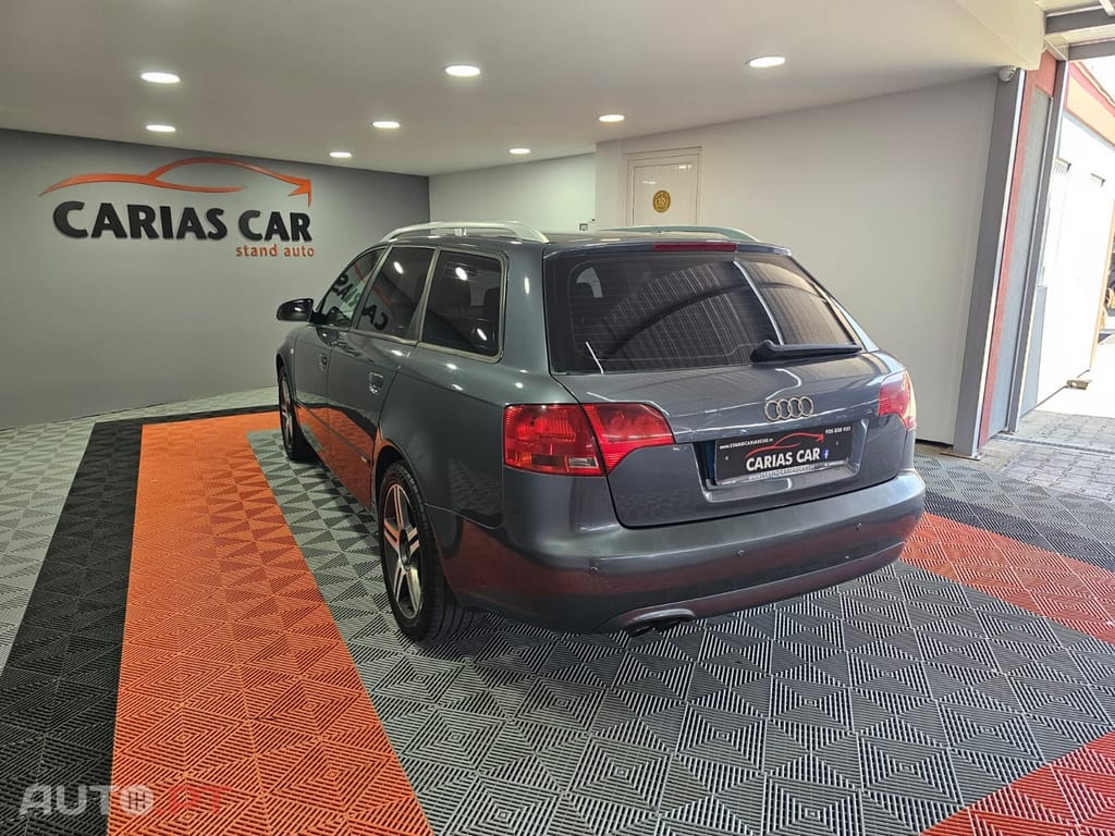 Audi A4 Avant 2.0 TDi S-line