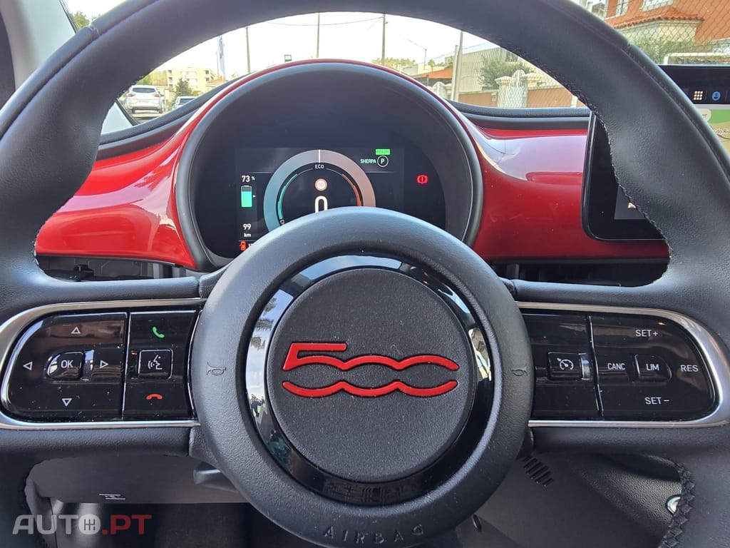 Fiat 500e (RED)