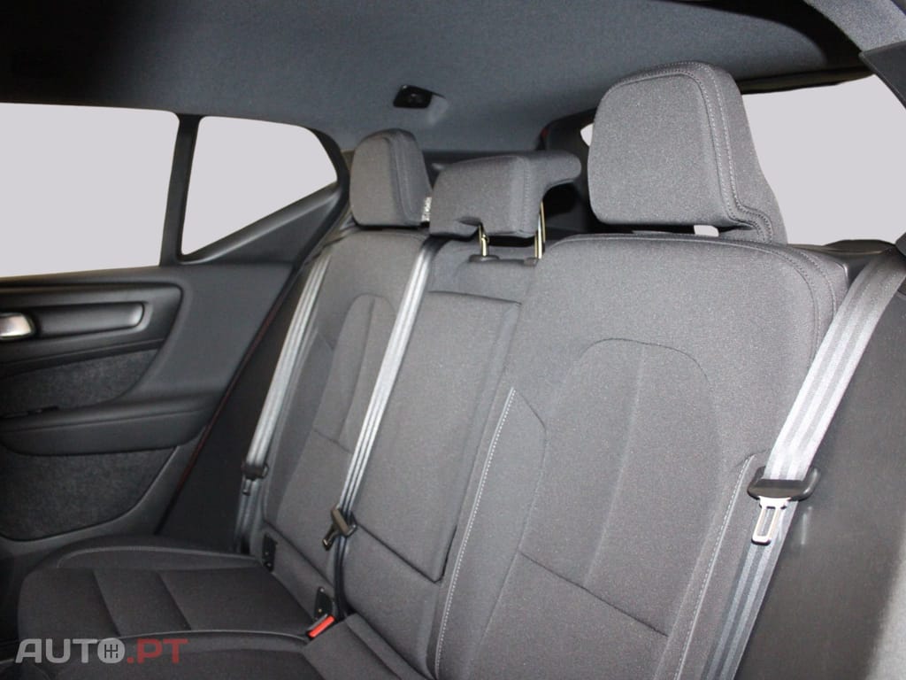 Volvo XC40 78 KWH PLUS AWD