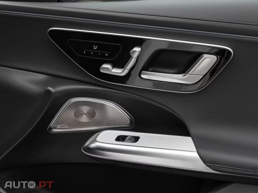 Mercedes-Benz E 220 I.V.A DEDUTÍVEL d AMG