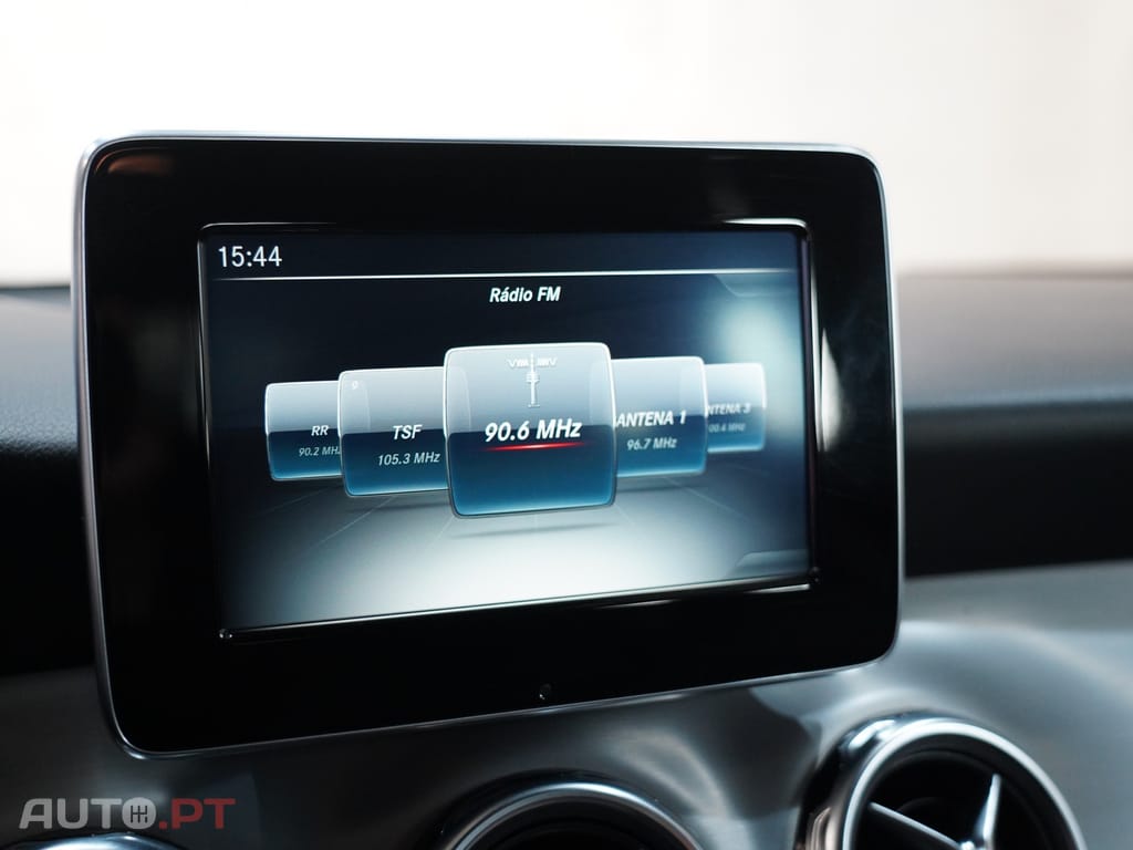 Mercedes-Benz GLA 180 CDi AMG Line