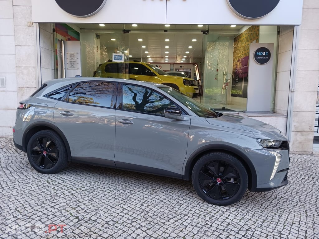 DS DS7 E-Tense Performance Line EAT8