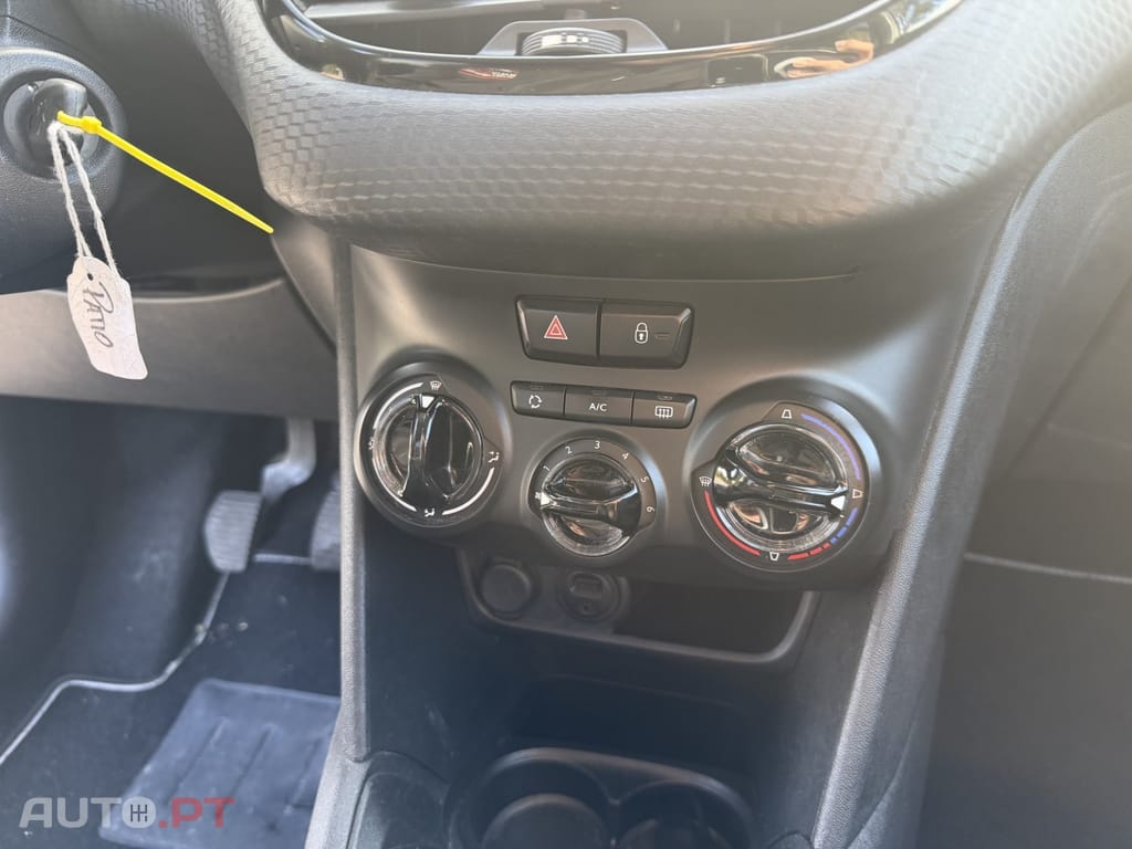 Peugeot 208 1.6 e-HDi Active