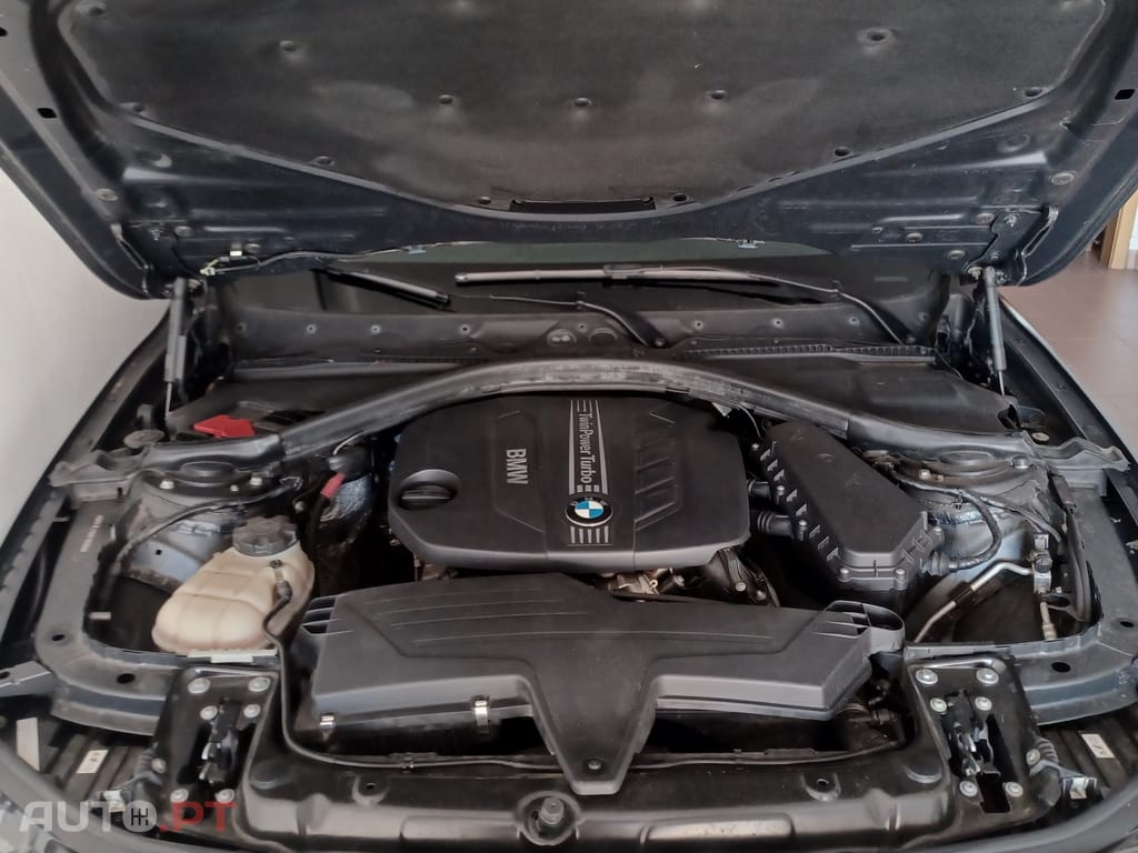 BMW 320 Touring d Luxury 184cv