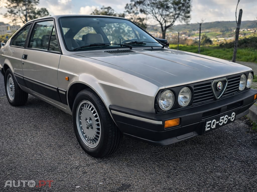 Alfa Romeo Sprint Veloce 1.3