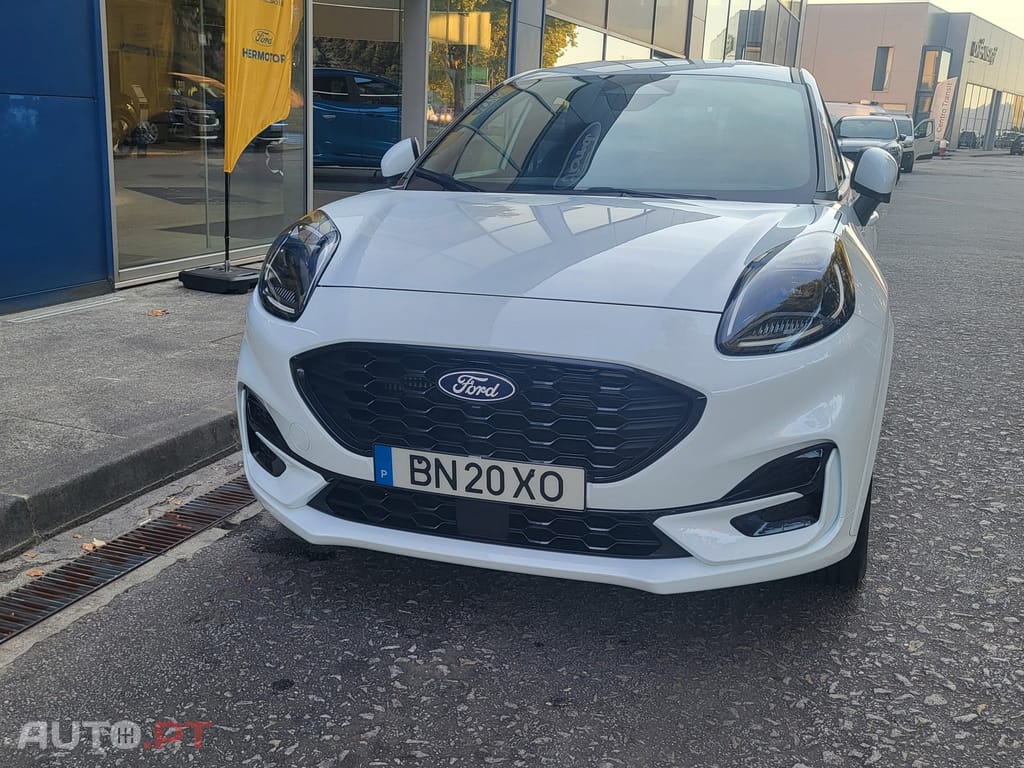 Ford Puma 1.0 EcoBoost mHEV ST-Line X