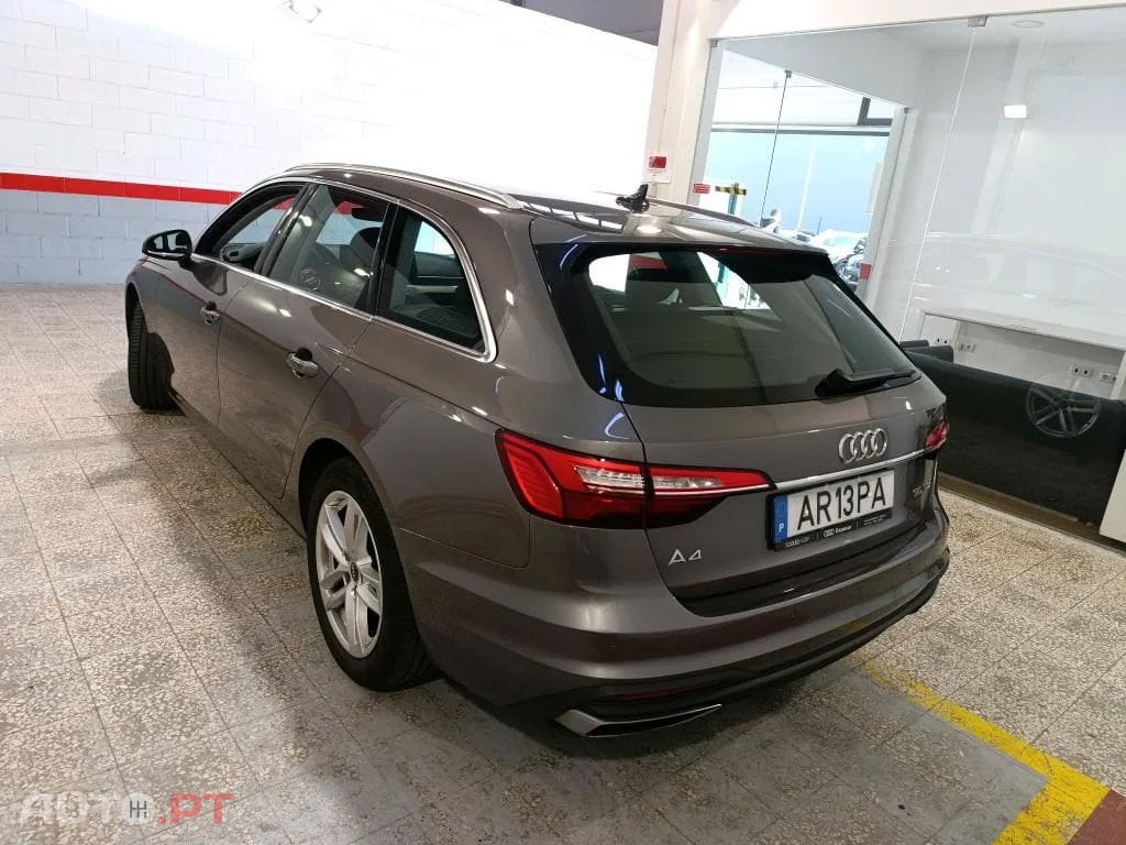Audi A4 Avant 30 TDI S tronic
