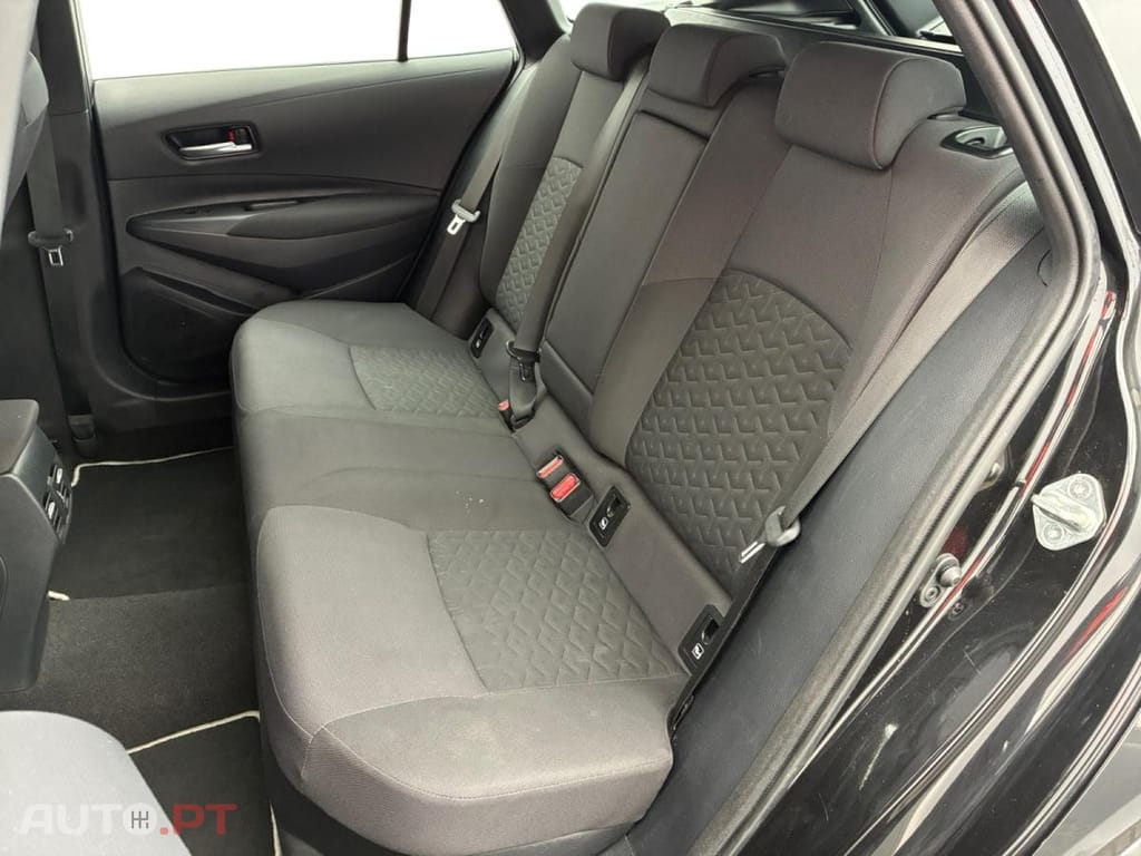 Toyota Corolla TS 1.8 Hybrid Dynamic Business