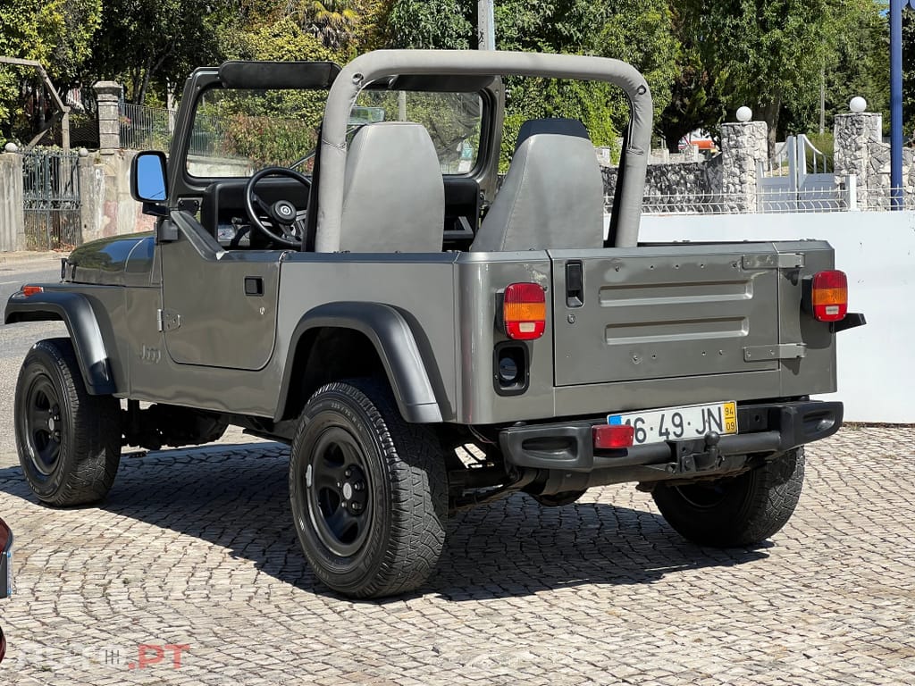 Jeep Wrangler 2.5 Sport Soft Top